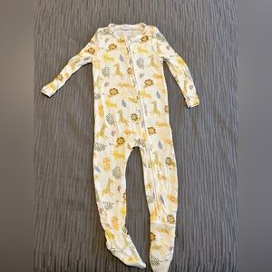 Angel Dear safari print size 12 to 18 months pyjamas NWOT